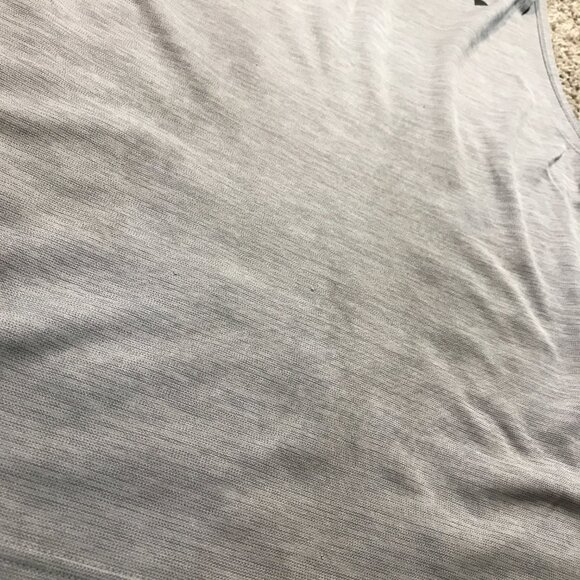 Under Armour Gray Tank Top - Picture 4 of 4